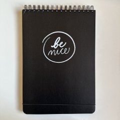 Be Nice Papírový blok černý bez linek horní vazba A4 - ZACHRAŇ MĚ
