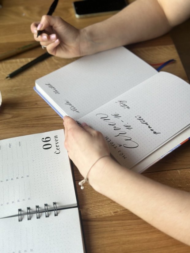 Be Nice EKO Bullet journal černý