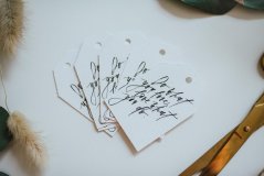 Be Nice Jmenovky Písmo bílé