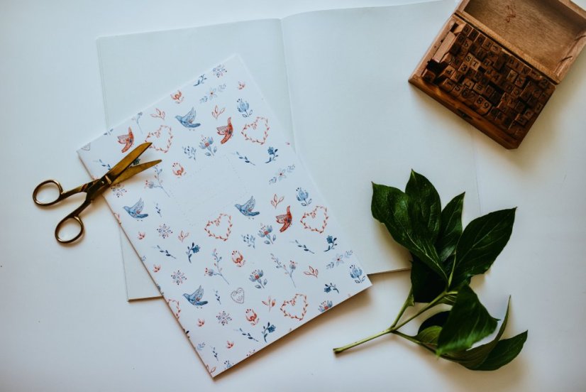 Be Nice Školní ekologický sešit bez linek A4, č. 430 - Design sešitu: Bon voyage