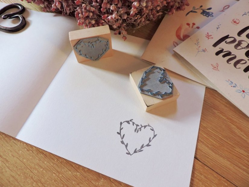 Be Nice stamp heart