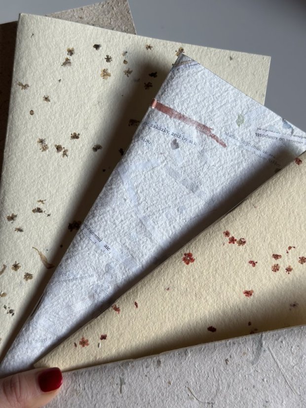 Be Nice EKO sešity z ručního papíru - mix