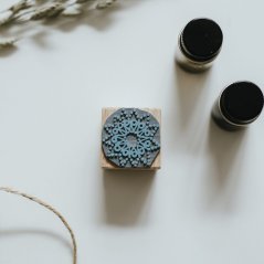 Be Nice stamp snowflake