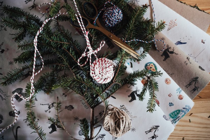 Be Nice ECO Natural Christmas wrapping paper light