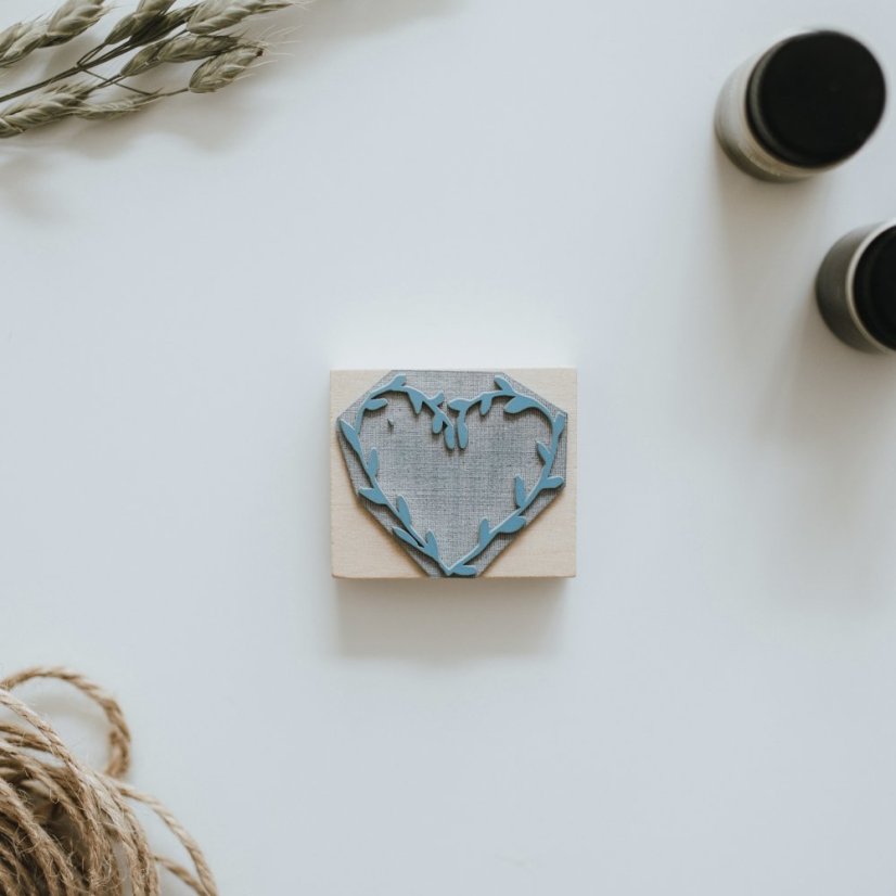 Be Nice stamp heart