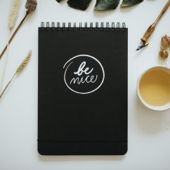 Be Nice Papírový blok černý bez linek horní vazba A4