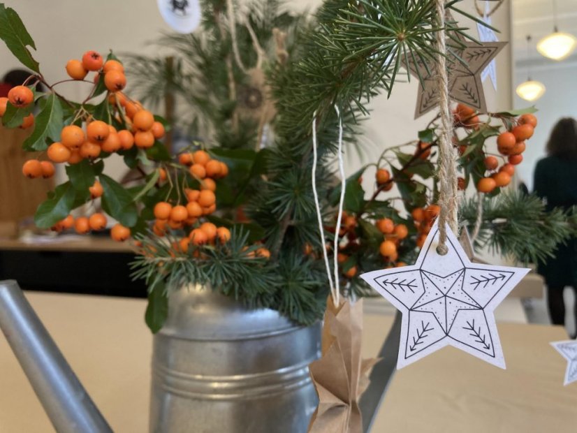 Be Nice ECO Christmas paper decorations without motive - bright